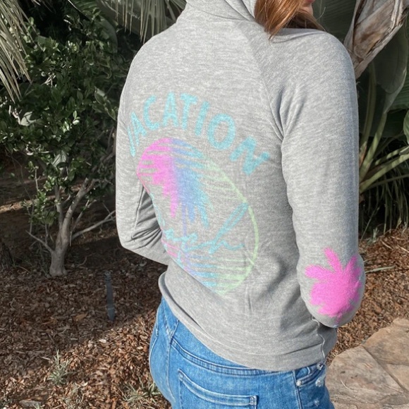 Chaser Vacation Beach Club hooded zip up top - Picture 2 of 9